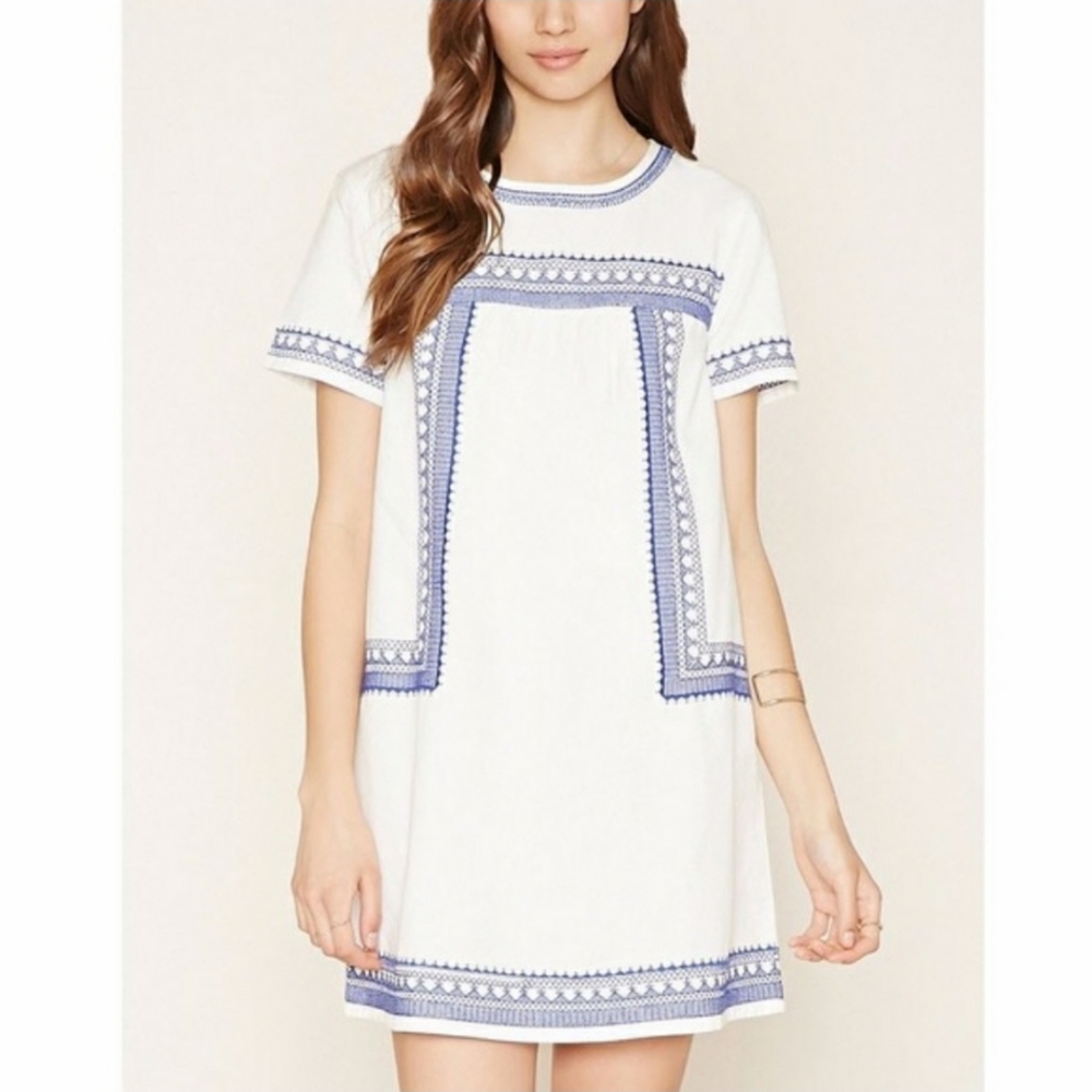 Forever21 embroidered dress M blue and white